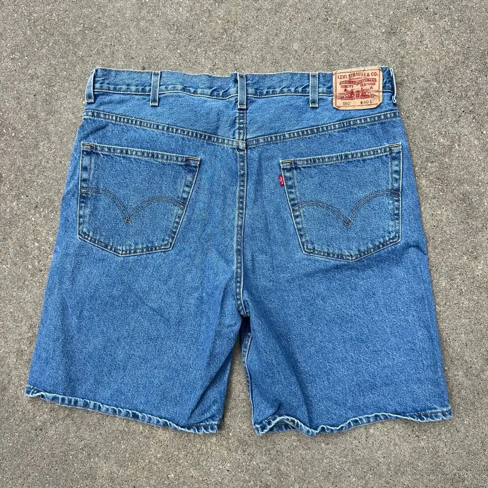 Vintage Y2K Levi's 550 Relaxed Fit Blue Jean Shorts Jorts Size 40 - Picture 1 of 9